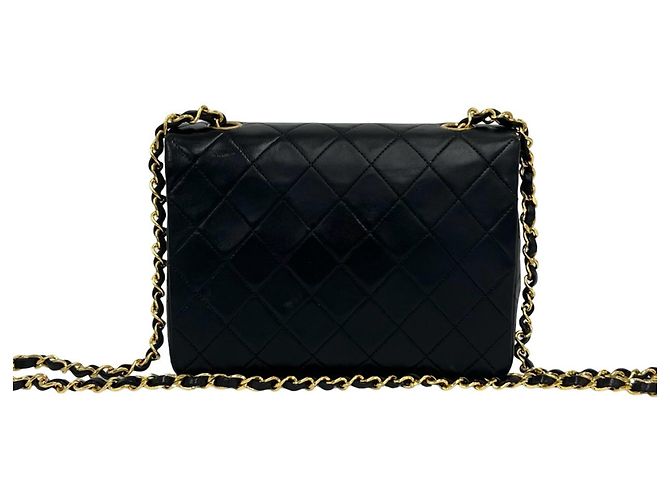 Borsa a tracolla con catena Chanel Matelassé in pelle d'agnello Nero - vista 3