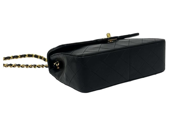 Borsa a tracolla con catena Chanel Matelassé in pelle d'agnello Nero - vista 7
