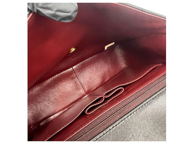 Borsa a tracolla con catena Chanel Matelassé in pelle d'agnello Nero - vista 9