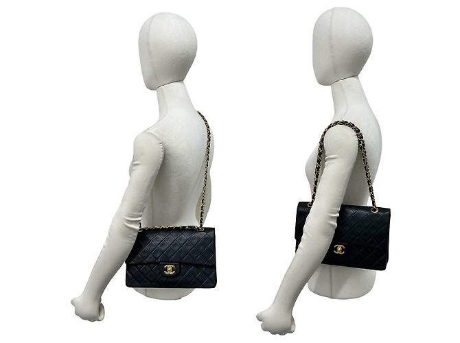 Timeless Chanel Vintage Matelassé Double Flap Schultertasche Schwarz - Ansicht 2