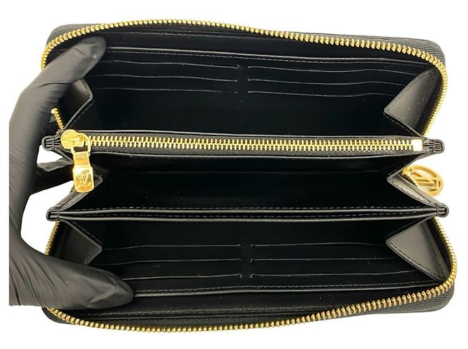 Louis Vuitton Zippy Wallet Coussin Nero - vista 7