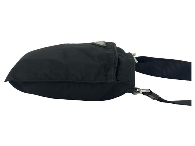 Borsa a tracolla Prada con logo triangolare in metallo Nero - vista 6