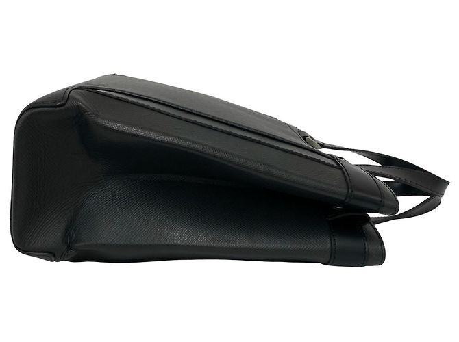 Borsa business LOUIS VUITTON Kasbek PM in pelle Taiga Nero - vista 6