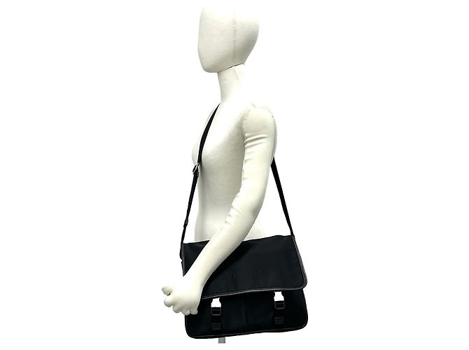 Borsa a tracolla Prada in nylon Tessuto e pelle Saffiano con logo triangolare Nero - vista 2