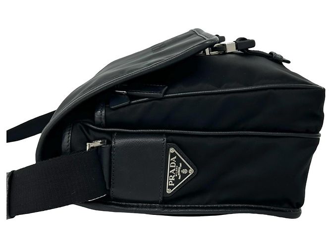 Borsa a tracolla Prada in nylon Tessuto e pelle Saffiano con logo triangolare Nero - vista 5