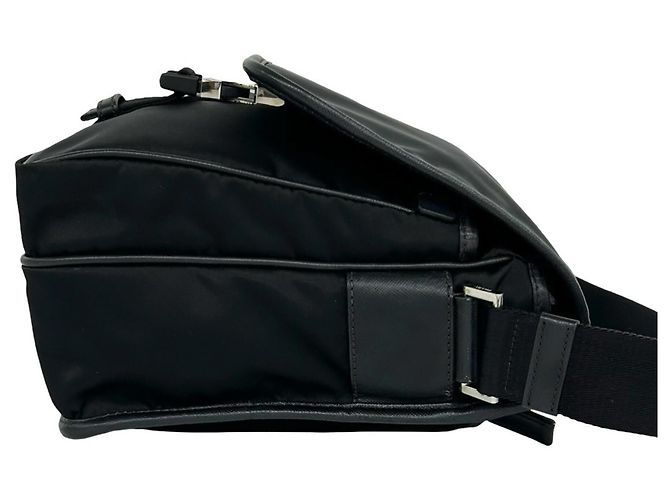 Borsa a tracolla Prada in nylon Tessuto e pelle Saffiano con logo triangolare Nero - vista 6
