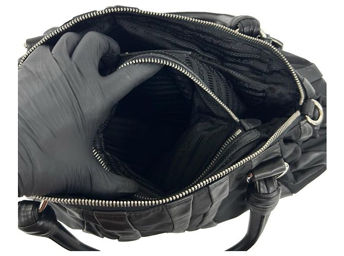 Borsa Tote Prada in nylon Tessuto nero e pelle - vista 10