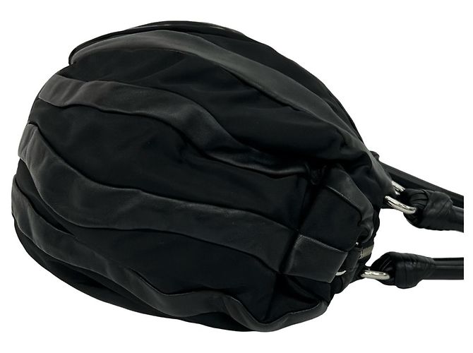 Borsa Tote Prada in nylon Tessuto nero e pelle - vista 6