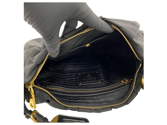 Borsa in nylon Tessuto e pelle con logo triangolare Prada Nero - vista 9