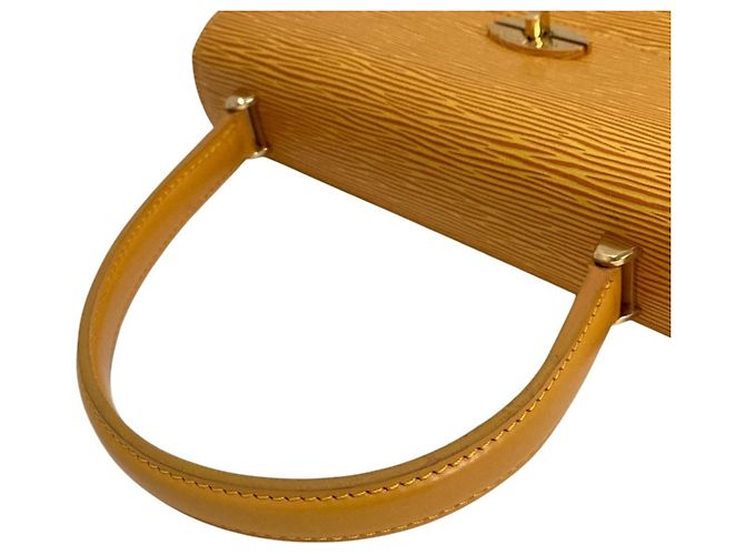 Borsa Louis Vuitton Epi Leather Malesherbes Giallo - vista 5