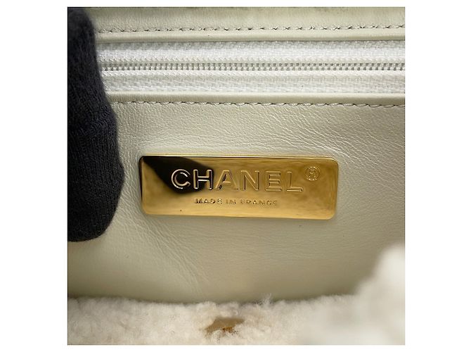 Borsa a tracolla Chanel con catena bianca Bianco - vista 16