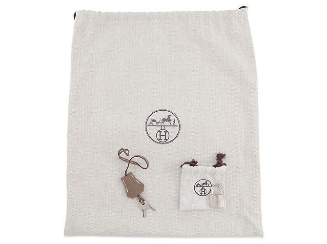 Hermès Hermes Kelly Accad PM Body Bag Taupe - vista 11