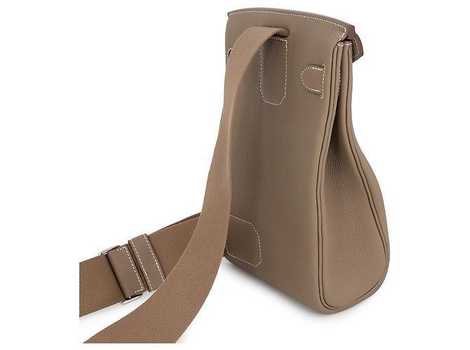 Hermès Hermes Kelly Accad PM Body Bag Taupe - vista 3