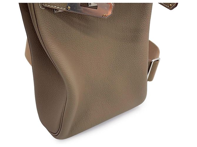 Hermès Hermes Kelly Accad PM Body Bag Taupe - vista 9