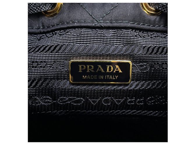 Prada Duet Triangle Nylon Handtasche Schwarz - Ansicht 12
