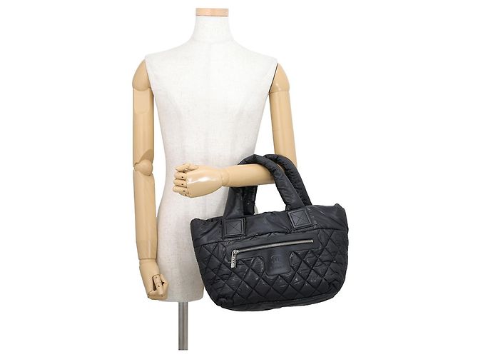 Cocoon Borsa Tote Chanel in nylon nero - vista 4