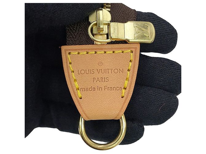 Borsa Louis Vuitton Monogram Pochette Accessoires Marrone Monogramma - vista 10