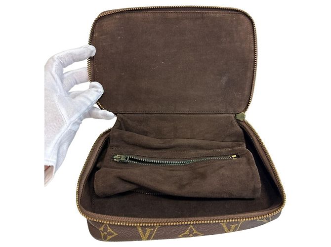 Louis Vuitton Pochette Monte Carlo Makeup Pouch Marrone Monogramma - vista 8