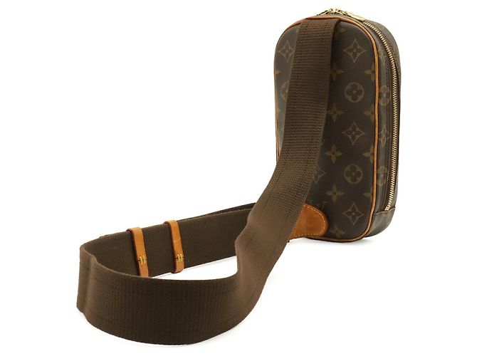 Borsa Louis Vuitton Monogram Pochette Gange Marrone - vista 3