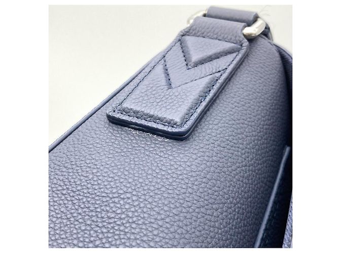 Borsa a tracolla Louis Vuitton Aerogram Speed Messenger Blu Blu navy - vista 9