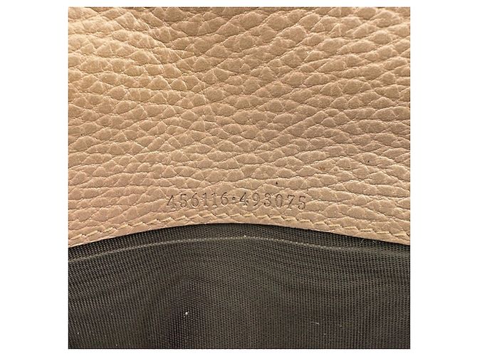 Cartera larga Gucci GG Marmont de piel beige - vista 10