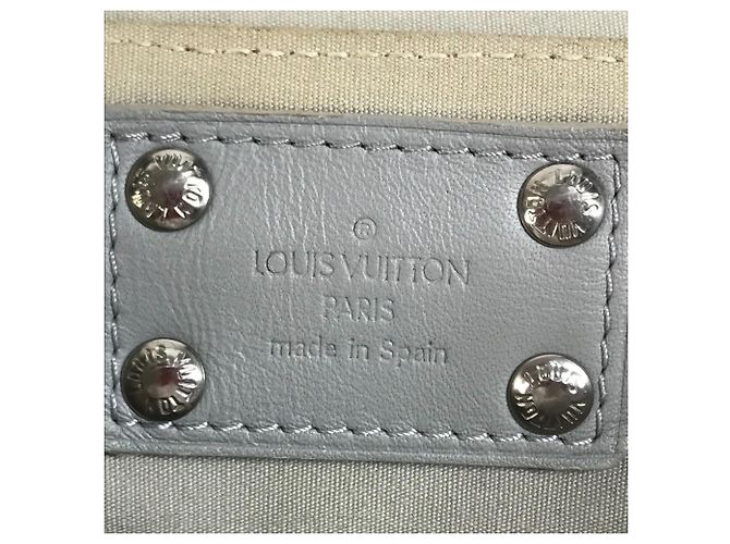 Louis Vuitton Monogram Mini Musette Contes de Fées Crossbody Flap Pouch Marrone Monogramma - vista 16