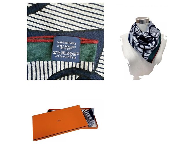 Hermès Triangle Geant Seidentuch Rot Grün Marineblau - Ansicht 16