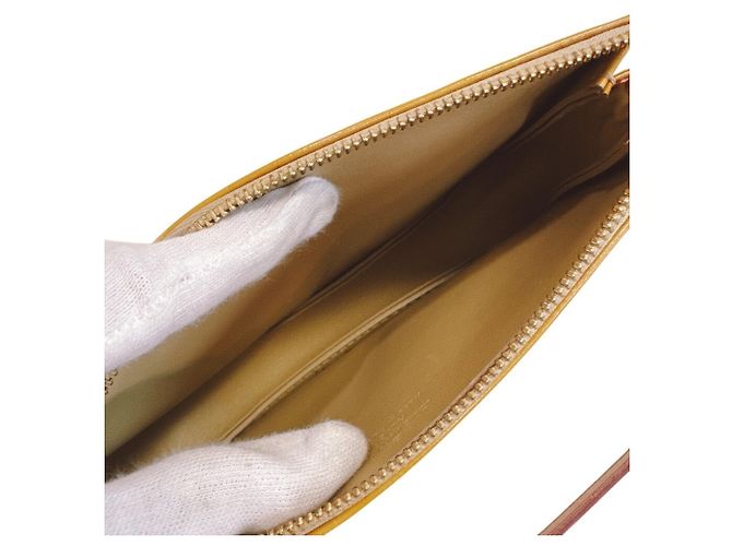 Borsa Louis Vuitton Lexington Monogram Vernis Giallo - vista 6