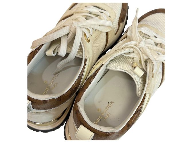 Sneakers Louis Vuitton Run Away Line Canvas Bianco - vista 10