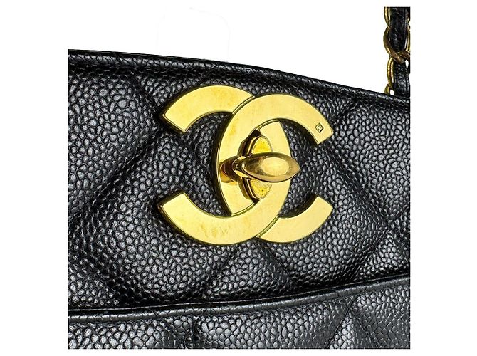 Bolso de hombro Chanel de piel de becerro granulada Negro - vista 11