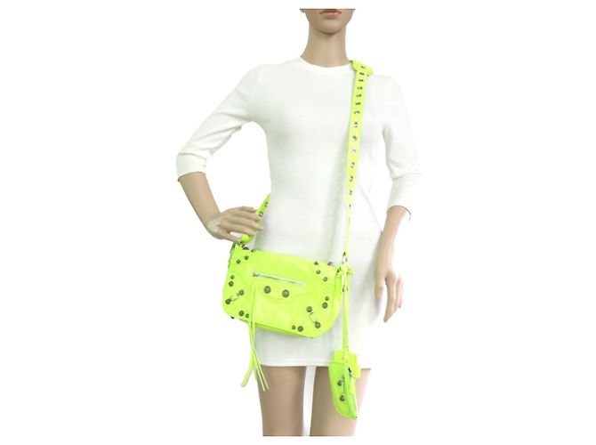 Borsa a tracolla Balenciaga Le Cagole XS in pelle Giallo - vista 16
