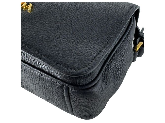 Borsa a tracolla Prada in pelle nera Nero - vista 8