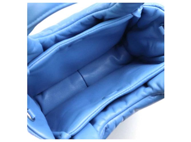 Prada Schultertasche aus blauem Leder - Ansicht 5