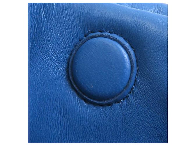 Prada Schultertasche aus blauem Leder - Ansicht 7