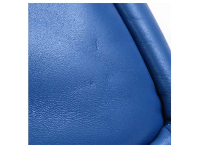 Prada Schultertasche aus blauem Leder - Ansicht 8