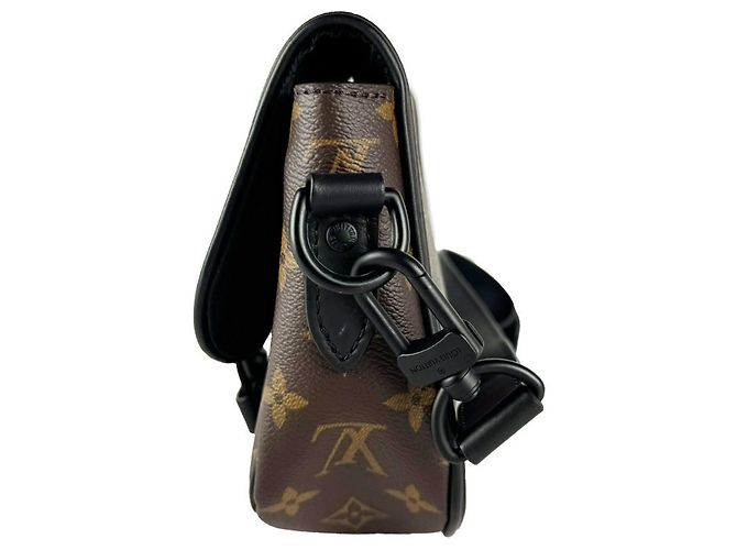 Borsa a tracolla Louis Vuitton Monogram Macassar Montsouris Messenger PM Marrone Nero Monogramma - vista 2