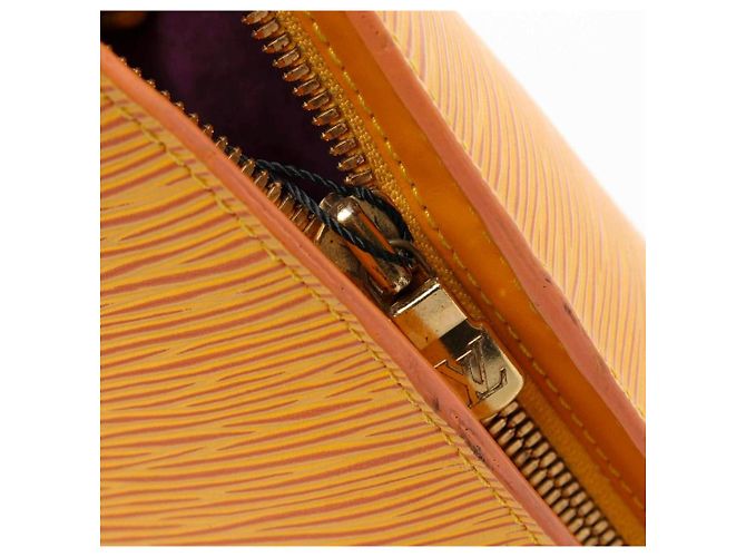 Louis Vuitton Lussac Borsa a tracolla Pelle Epi Gialla Giallo - vista 12
