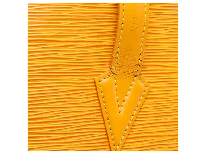 Louis Vuitton Lussac Borsa a tracolla Pelle Epi Gialla Giallo - vista 16