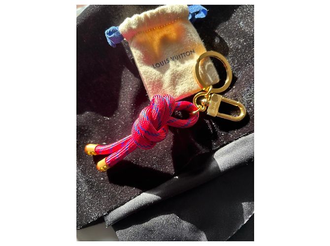 Portachiavi Louis Vuitton con cordino in corda Rosa Blu Gold hardware - vista 2