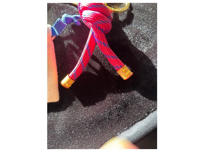 Portachiavi Louis Vuitton con cordino in corda Rosa Blu Gold hardware - vista 3