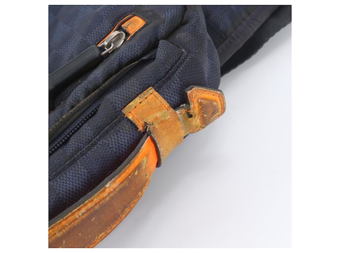 Sac banane Louis Vuitton Damier Challenge Bleu Marine - vue 8
