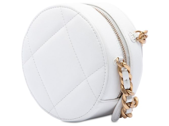 Clutch Rotonda 19 Chanel in Capretto Matelassé Bianco con Catena - vista 2