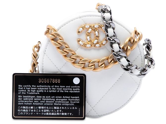 Clutch Rotonda 19 Chanel in Capretto Matelassé Bianco con Catena - vista 7