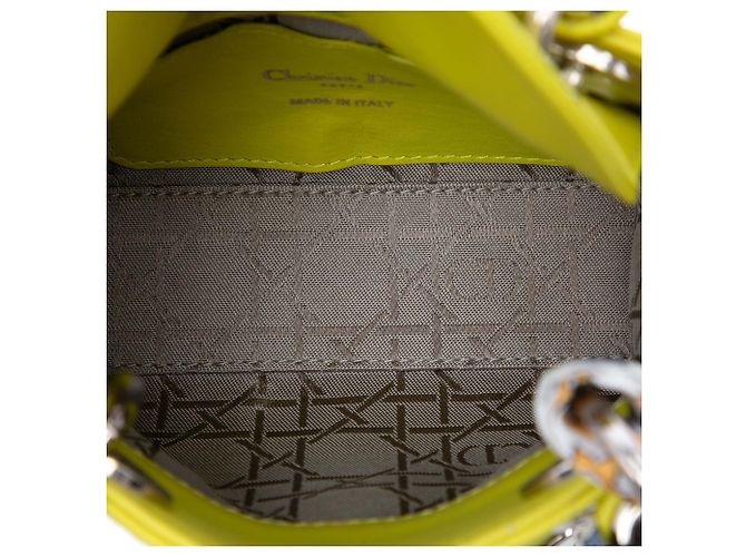 Dior Yellow Micro Lambskin Cannage Lady Dior Giallo - vista 4