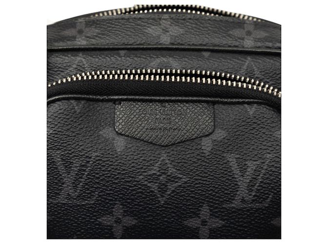 Pouch Outdoor Louis Vuitton Monogram Eclipse Taigarama Nero - vista 5