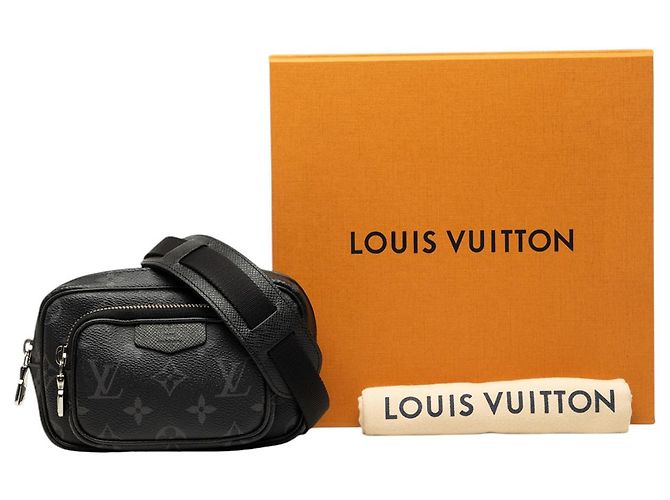 Pouch Outdoor Louis Vuitton Monogram Eclipse Taigarama Nero - vista 7