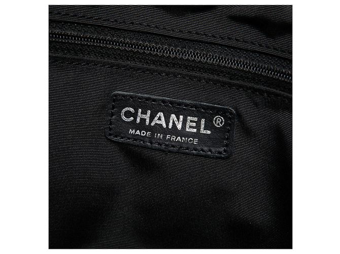 Chanel Black Large Quilted Patent In The Business Tote Nero - vista 5