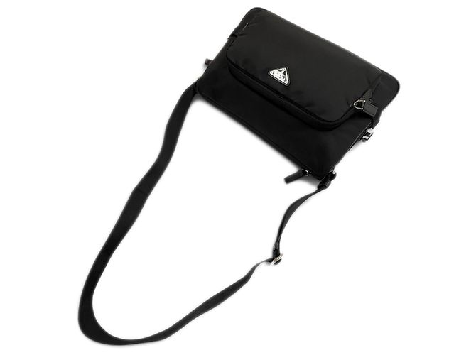 Borsa a tracolla Prada in Re-Nylon nera Large con rifiniture in Saffiano Nero - vista 10