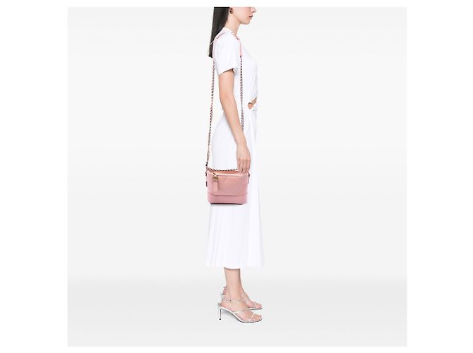 Chanel Gabrielle Hobo Small in pelle di vitello invecchiata chevron rosa - vista 6