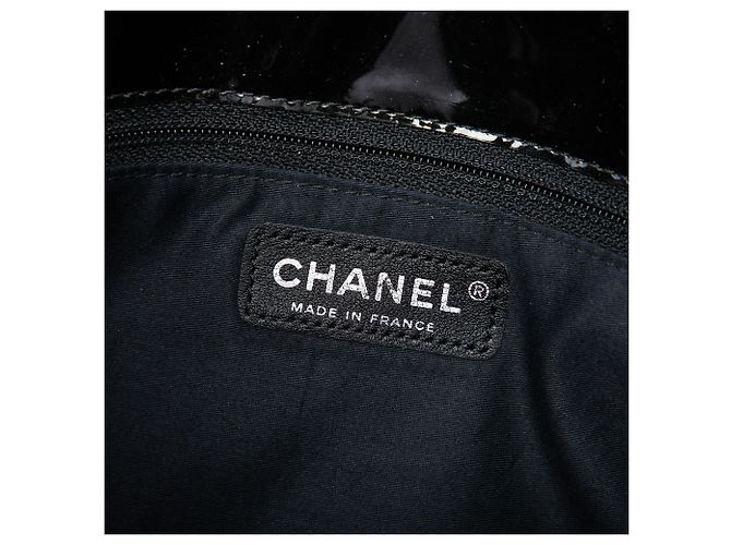 Borsa Chanel Bon Bon Large in vernice nera Nero - vista 5